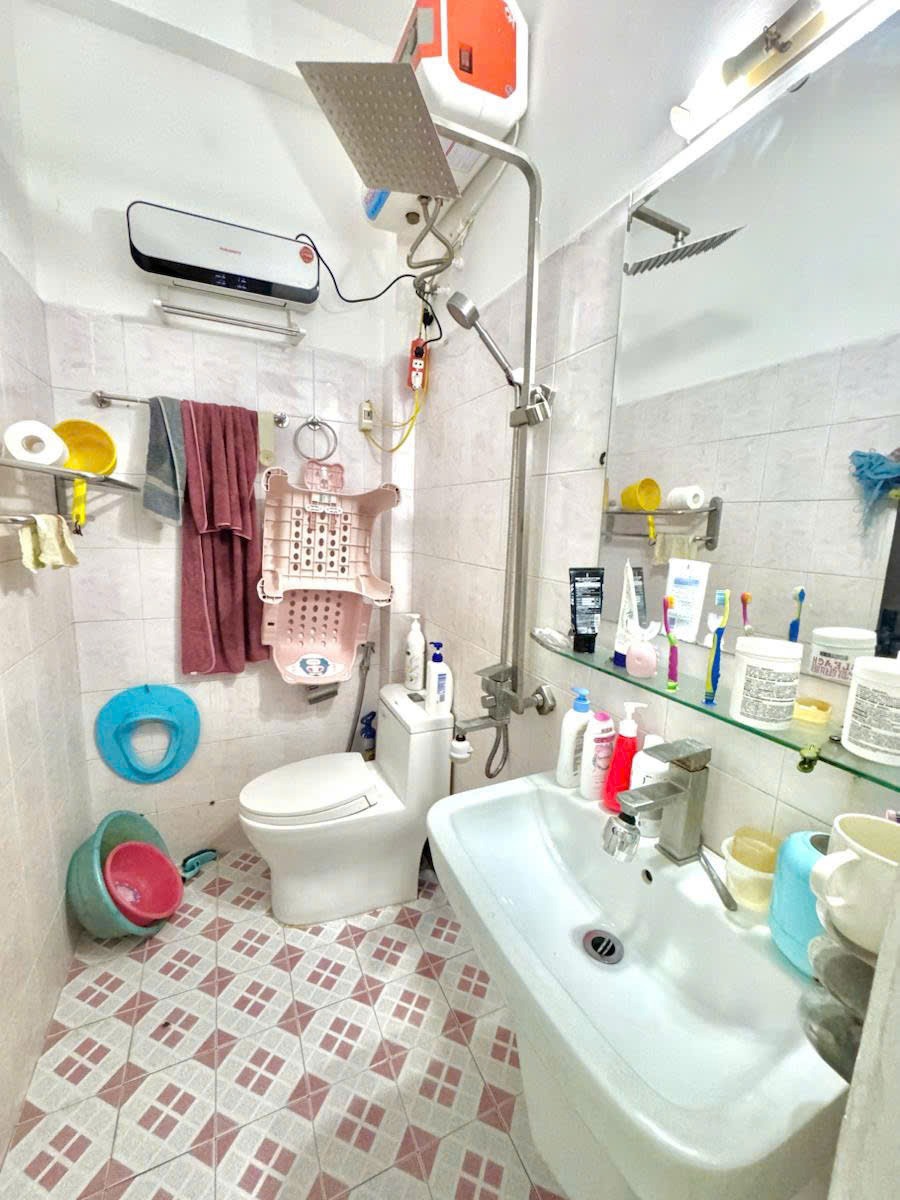 Nhà Đẹp Giá Tốt Tại Ngõ Trại Cá, Hai Bà Trưng - 34m2x3T, Giá 6.8 Tỷ