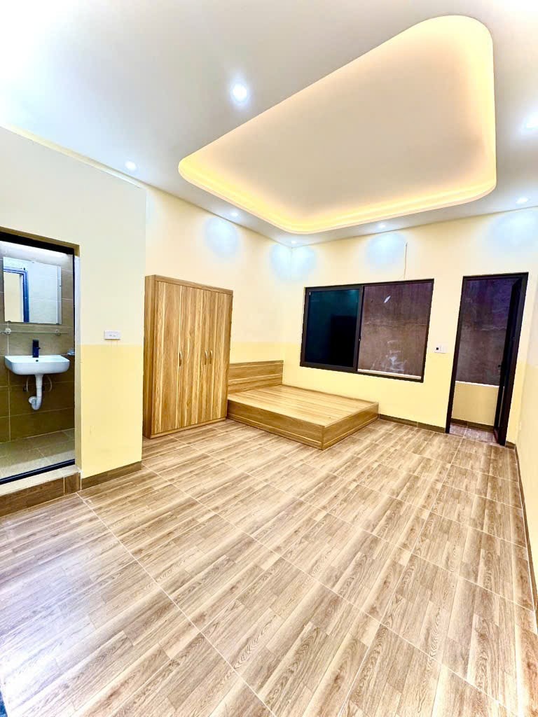 Nhà đẹp nhỏ tiền Hoàng Hoa Thám - Giá tốt, Vị trí trung tâm Ba Đình