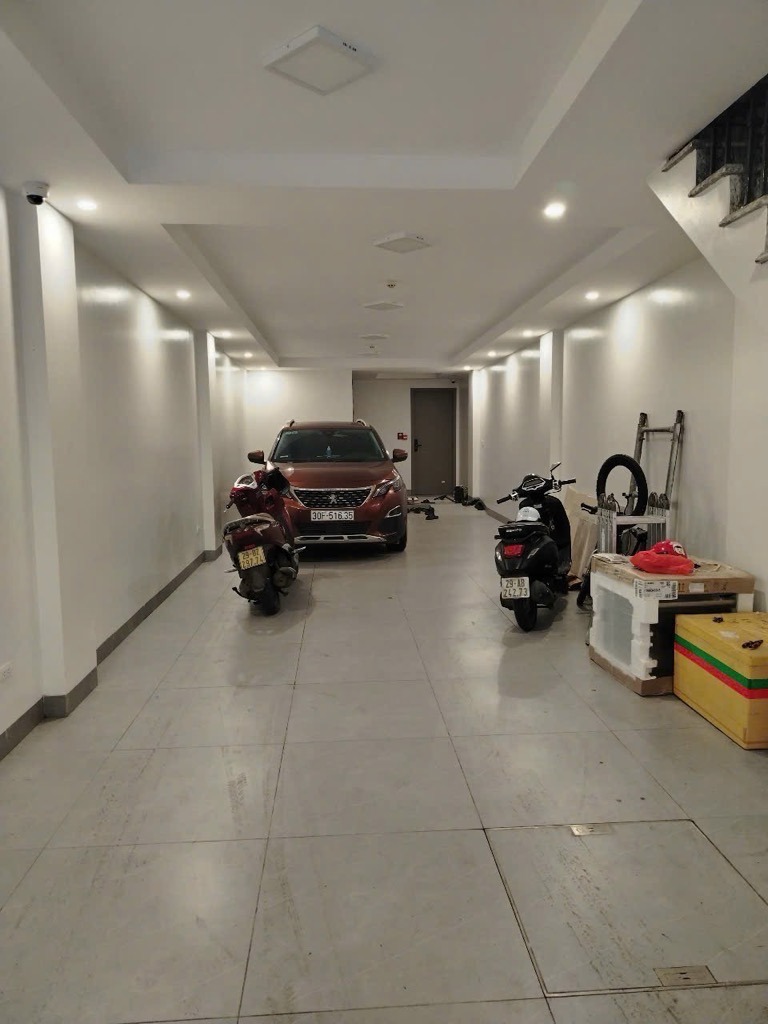 ⭐️ Bán Gấp Nhà Mặt Phố Trương Định 250m2 - Giá 42.5 Tỉ - Thương Lượng