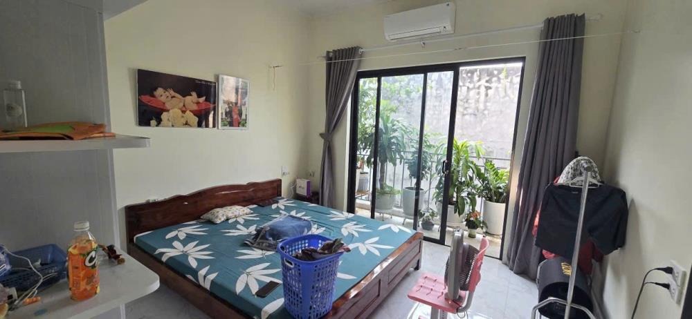 Bán Nhà Long Biên 50m2, 3 Tầng, 6 Tỷ - Vị Trí Đẹp, Tiện Lợi