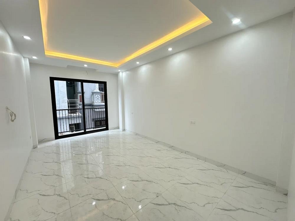 Bán nhà cực hót Nguyên Xá: 30m2, 5 tầng, >5 tỷ, gần ĐH Công Nghiệp