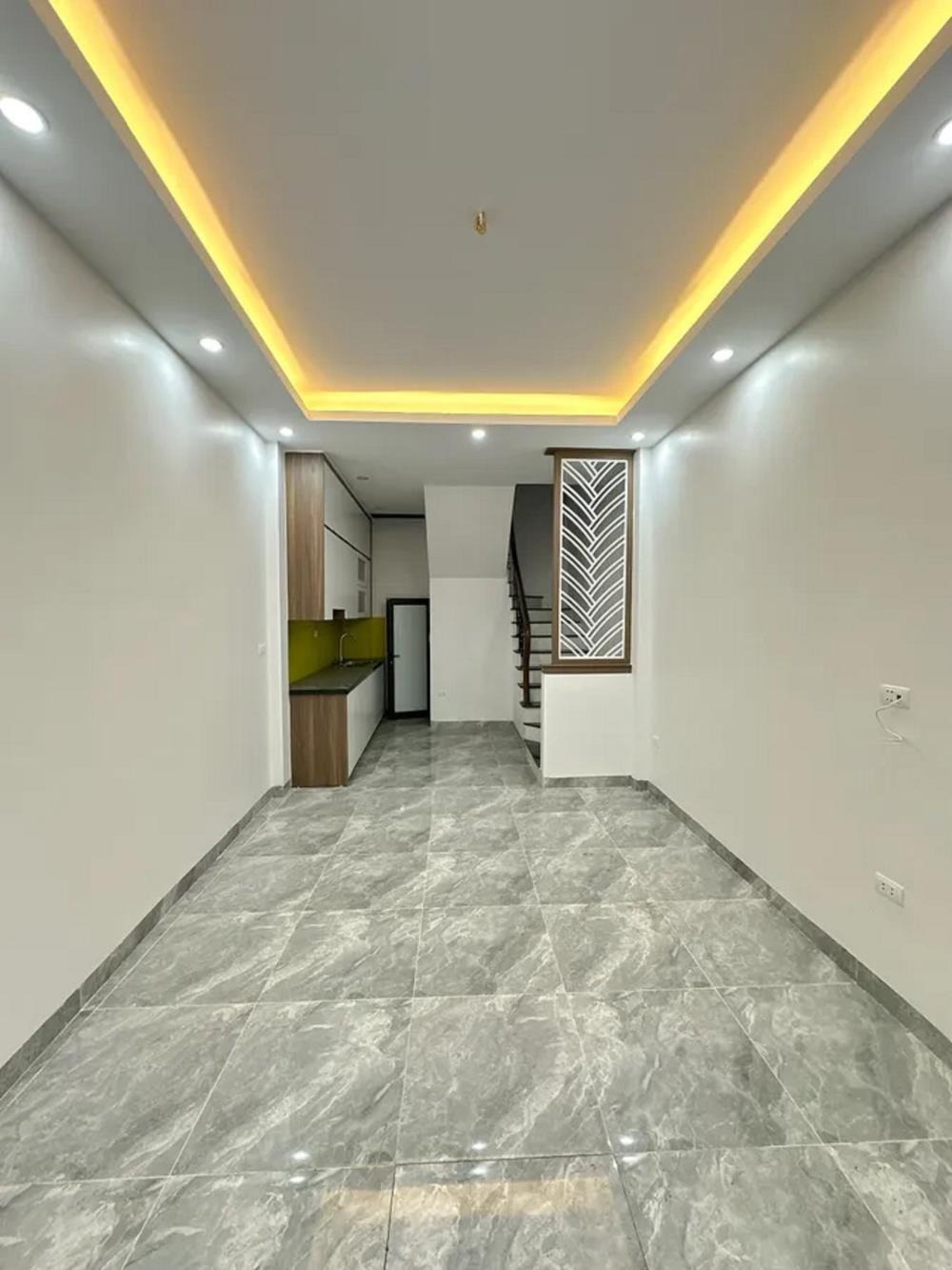 Bán nhà cực hót Nguyên Xá: 30m2, 5 tầng, >5 tỷ, gần ĐH Công Nghiệp