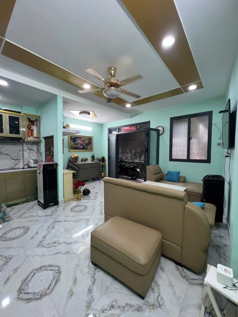 Chợ Vải Phú Thọ: Giá Tốt, Nở Hậu, Chỉ 3.7 Tỷ