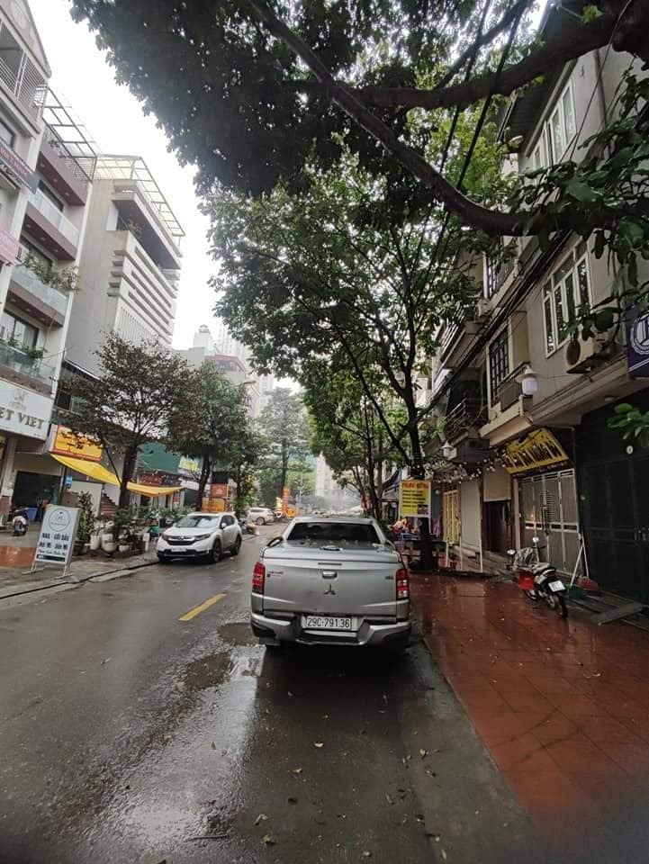 Mặt Phố Lương Văn Can Hà Đông: Nhà 5 Tầng, Kinh Doanh Sầm Uất, 42m2