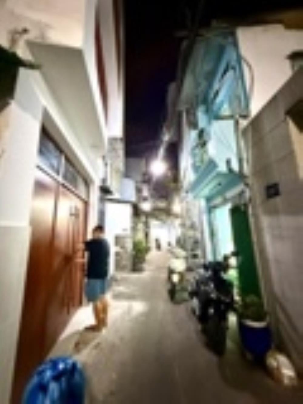 Nhà Phố Nhỏ 3 Tỷ, Vị Trí Đắc Địa - Không Quy Hoạch, Gần Quận 1
