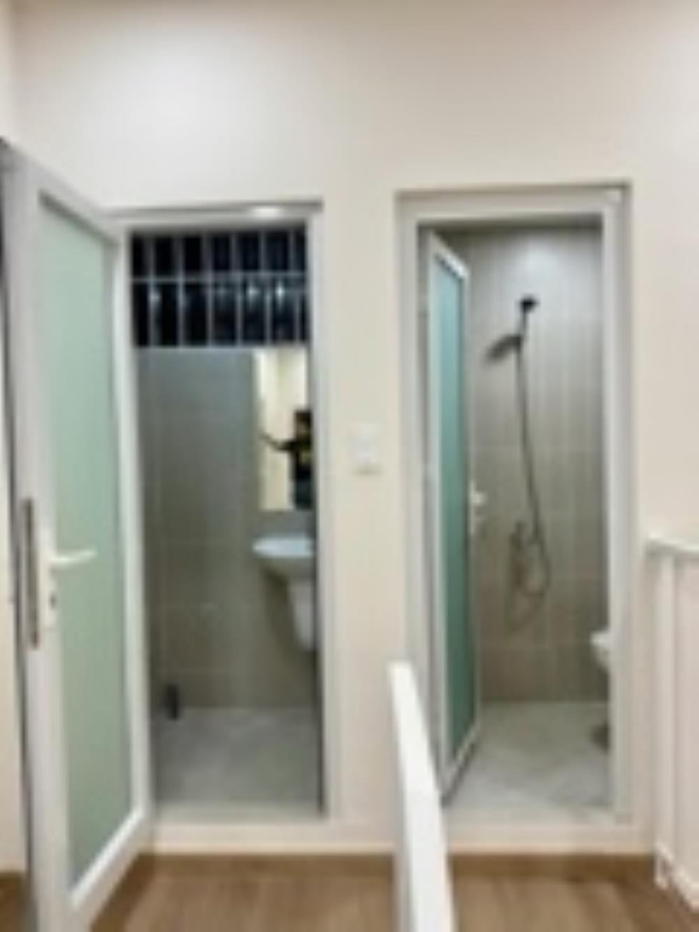 Nhà Phố Nhỏ 3 Tỷ, Vị Trí Đắc Địa - Không Quy Hoạch, Gần Quận 1