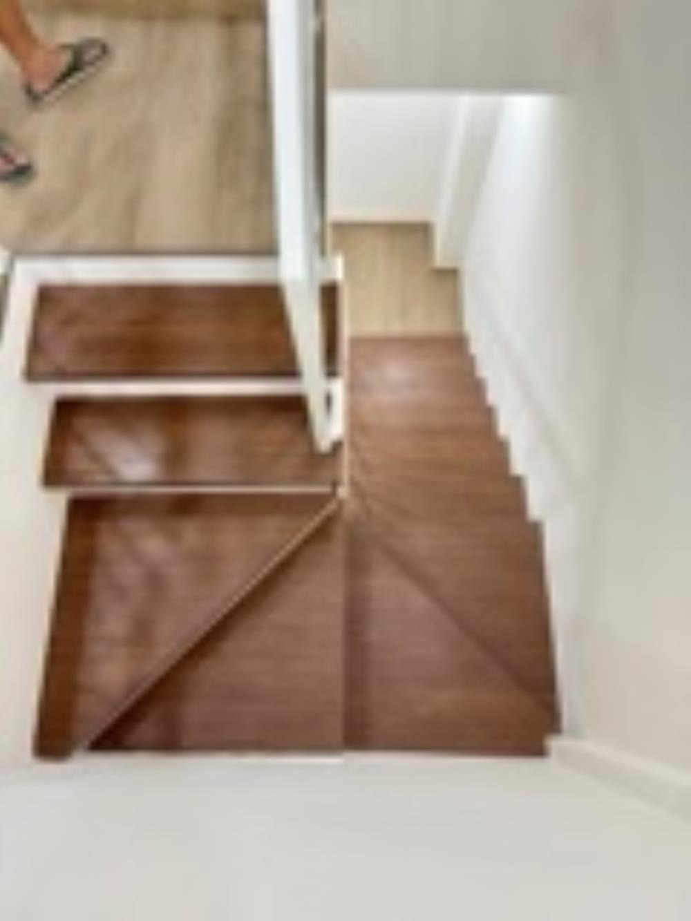Nhà Phố Nhỏ 3 Tỷ, Vị Trí Đắc Địa - Không Quy Hoạch, Gần Quận 1