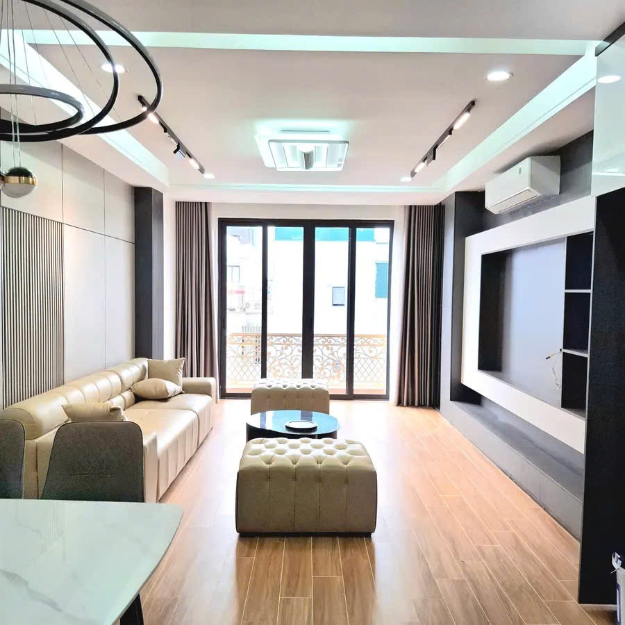 Bán nhà phố Ỷ La Hà Đông 61m² 3T Full NT, KD tốt, ô tô tránh, giá 13 tỷ