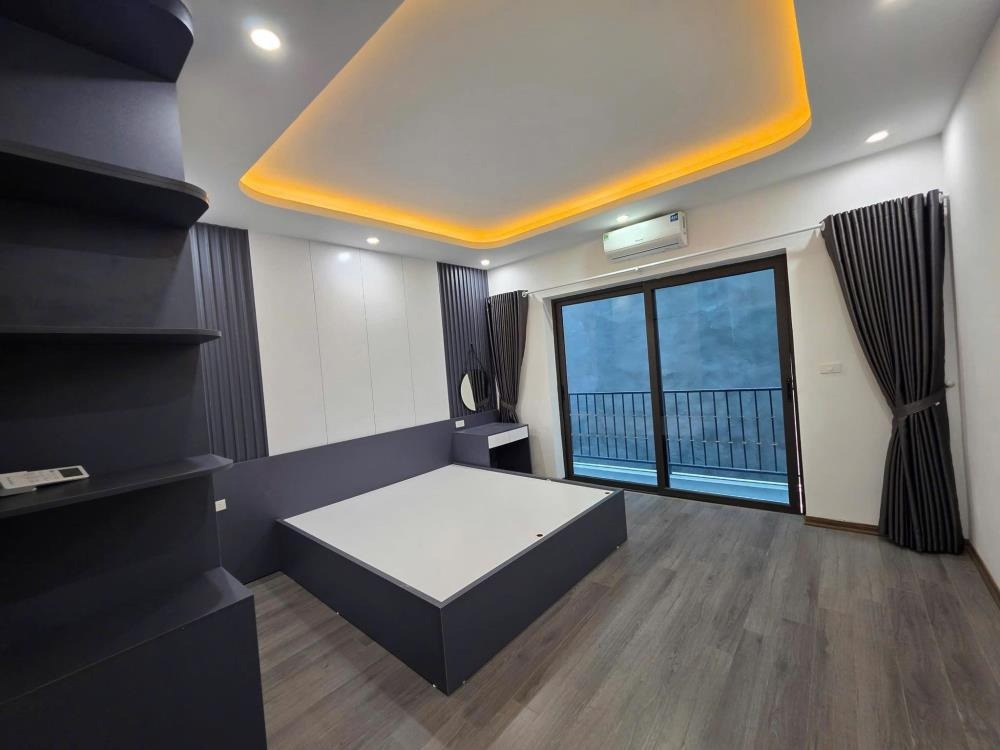 Bán Nhà Phố Ỷ La Hà Đông: 61m² - Lô Góc - KD Tốt - Giá 13 tỷ