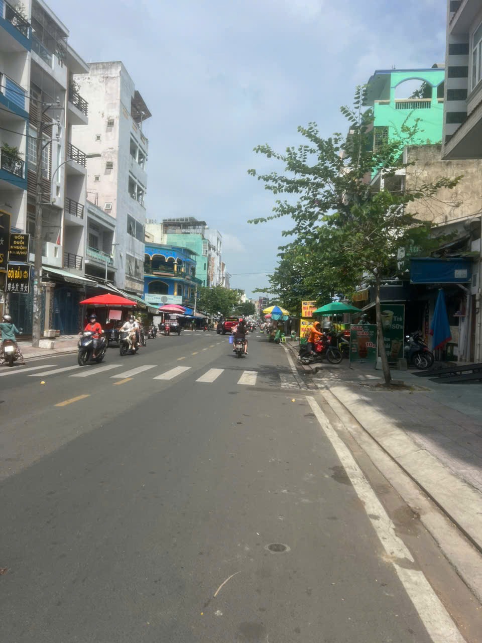Bán Gấp Nhà Cấp 4 Mặt Tiền Trần Quý, Quận 11 - Kinh Doanh Đắc Lợi