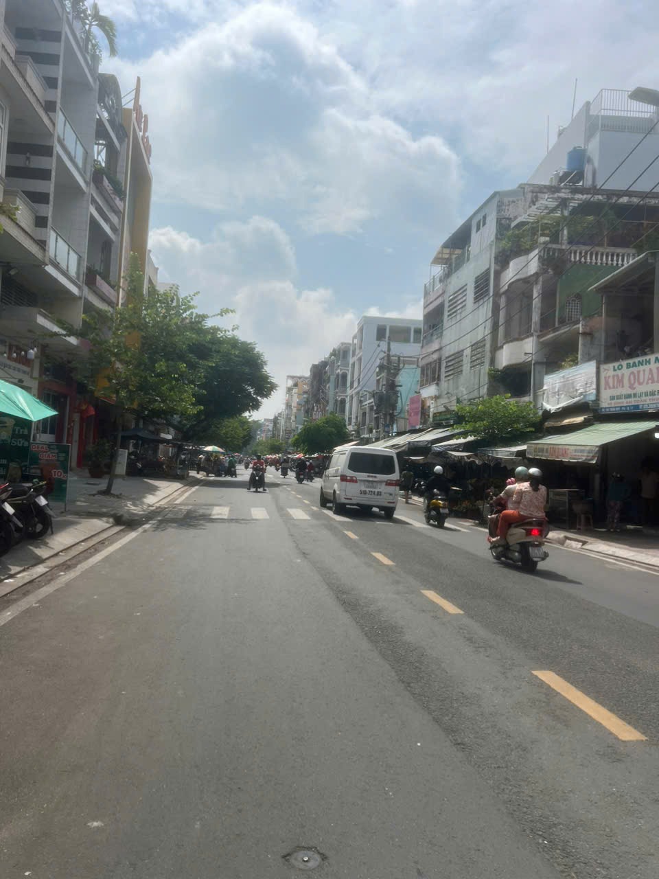 Bán Gấp Nhà Cấp 4 Mặt Tiền Trần Quý, Quận 11 - Kinh Doanh Đắc Lợi