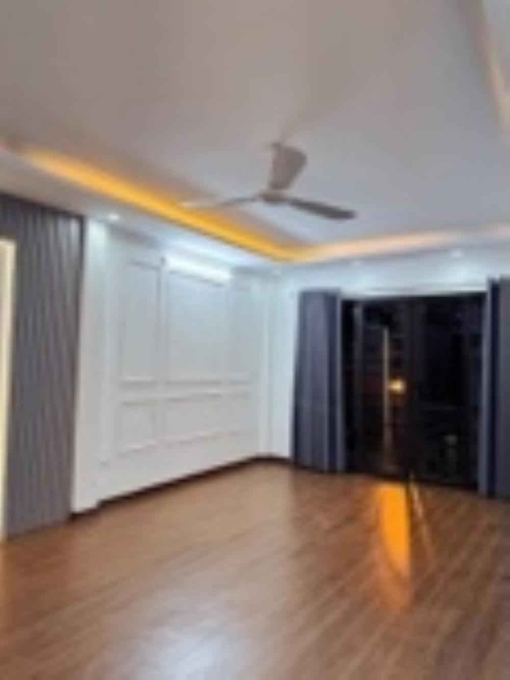 Nhà Phố Vạn Phúc 10 Tỷ - Oto Đỗ Cửa, 5 Tầng, Vị Trí Đắc Địa
