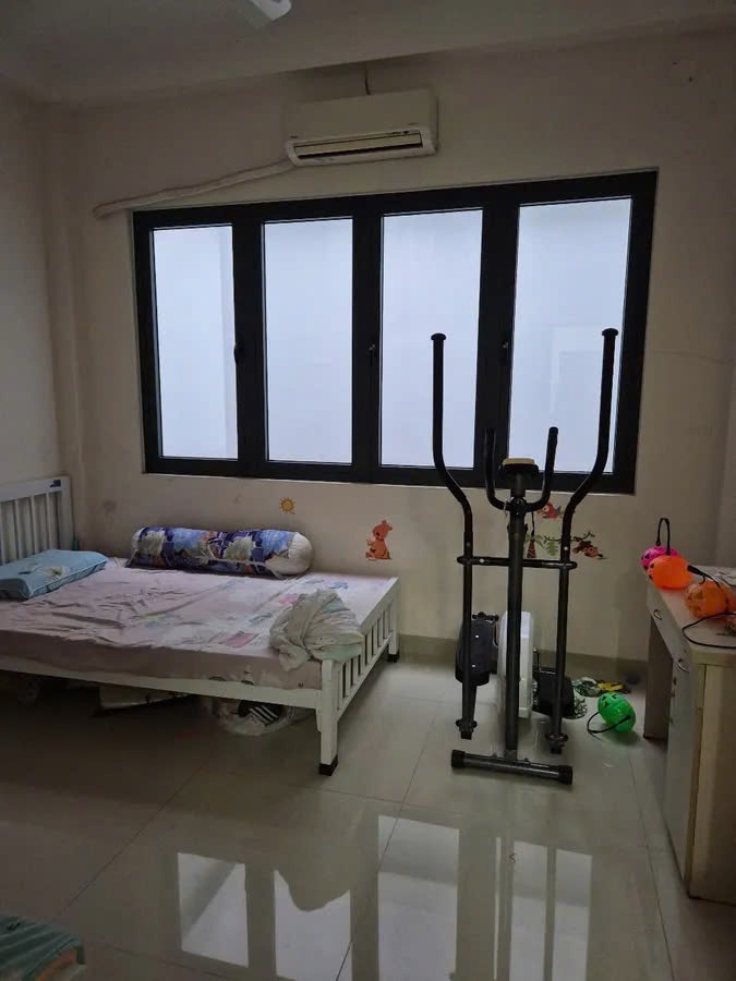 Nhà 4 Tầng Tân Phú: Xe Tải Vào Nhà, 66m², 4PN, 9.1 Tỷ Thương Lượng