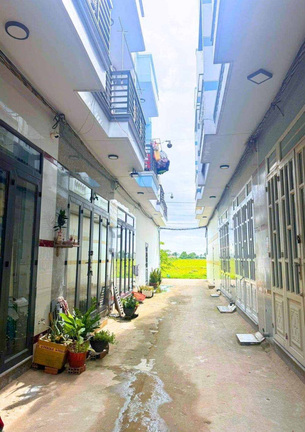 Nhà Ngộp Hóc Môn Giá Tốt - 725 Triệu - Vị Trí Đắc Địa