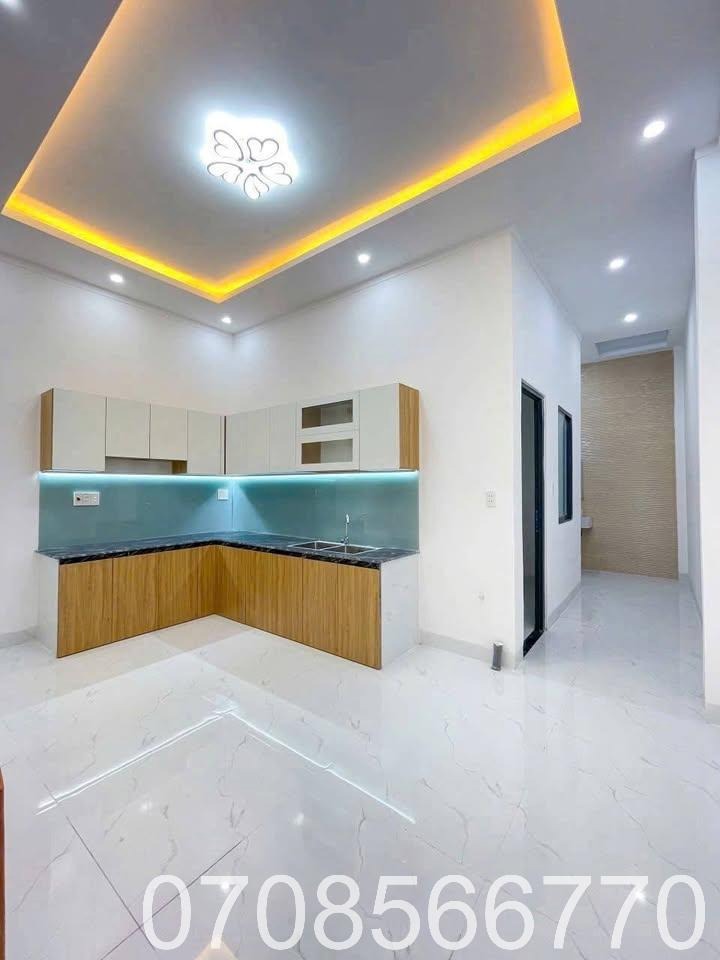 Chủ Gấp Gáp - Nhượng Đất 5x18, Tặng Nhà SHR, Giá Tốt Tại [Khu vực]