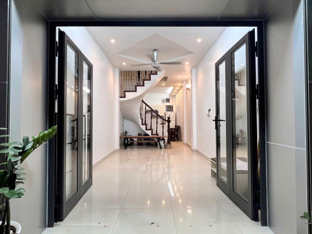Cho Thuê Nhà 4 Tầng Phố Trung Kính, Cầu Giấy - Giá 15 Triệu/Tháng