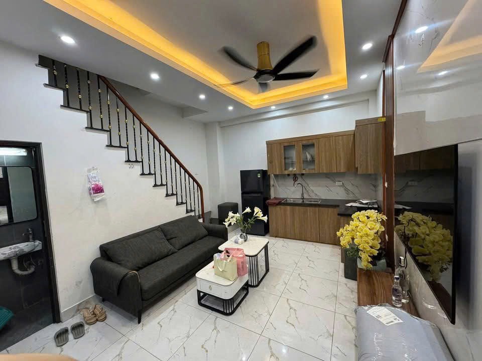 Cho Thuê Nhà 4 Tầng Phố Thanh Nhàn, Hai Bà Trưng - Giá 12 triệu/tháng