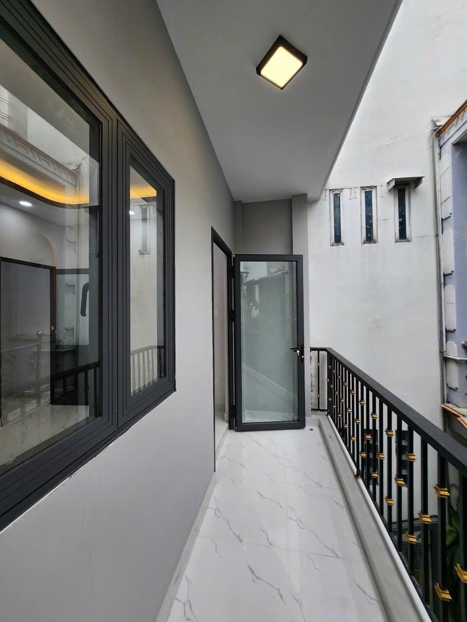 Bán Gấp Nhà Đất Bình Chánh: 60m2, 1 Trệt 1 Lầu, Giá 900 Triệu