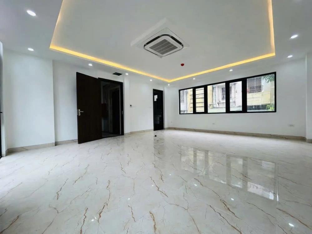 Nhà mặt tiền Quận Đống Đa: 56m2, 7 tầng, thang máy, 23.5 tỷ