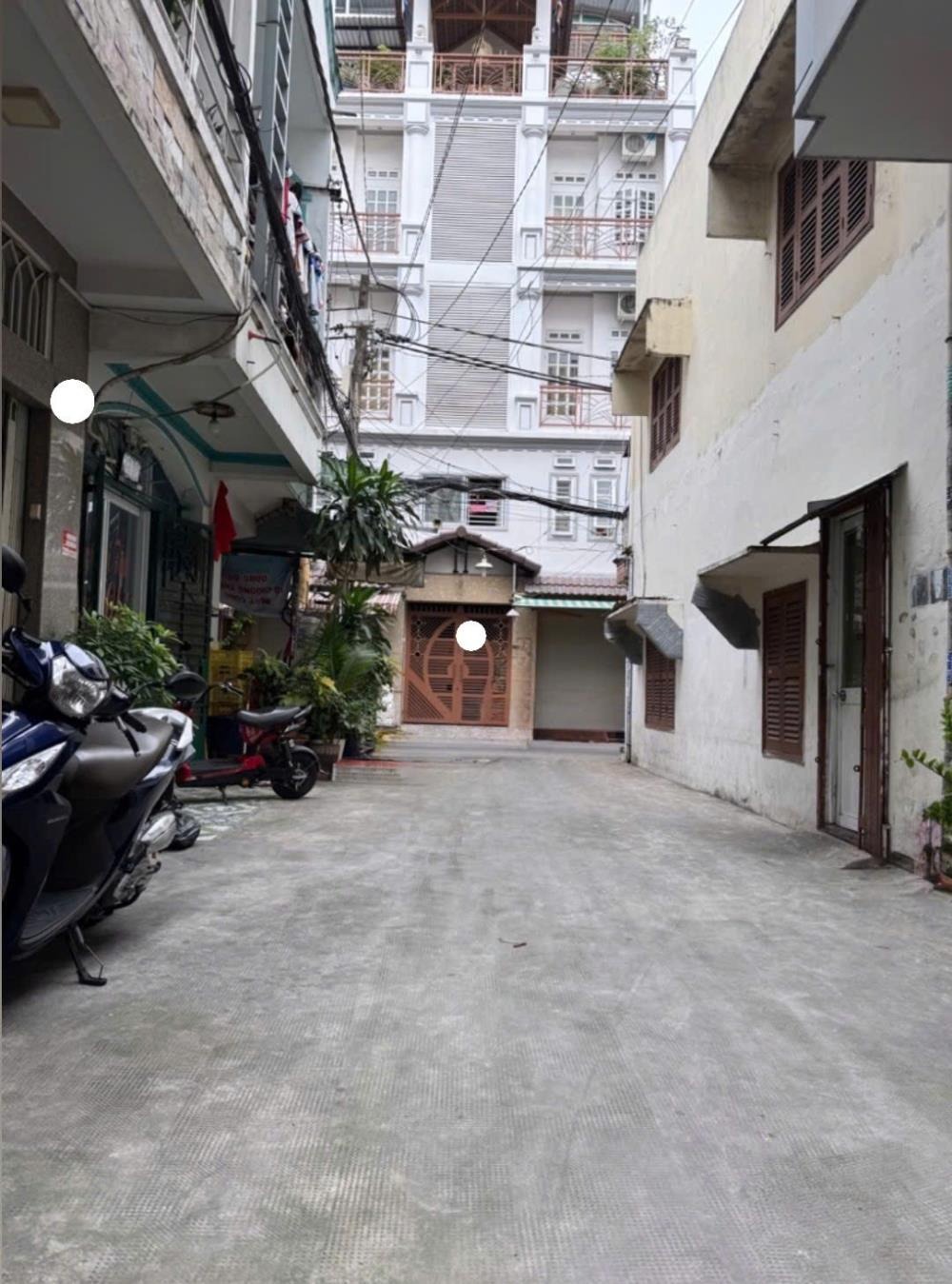 Bán nhà đẹp 4 tầng, xe hơi, Nguyễn Tri Phương, 10 tỷ - Vị trí VIP, Full Nội Thất