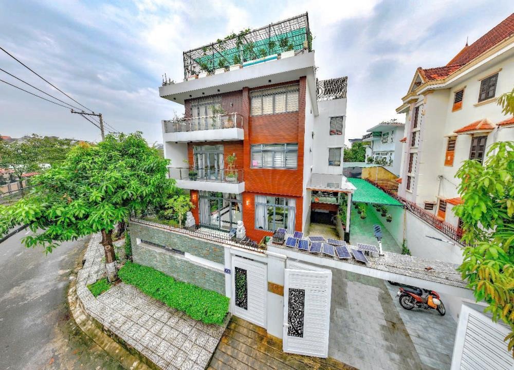 Biệt Thự VIP Quận 12: Hầm Rượu, 7PN Full Nội Thất, Giá Tốt