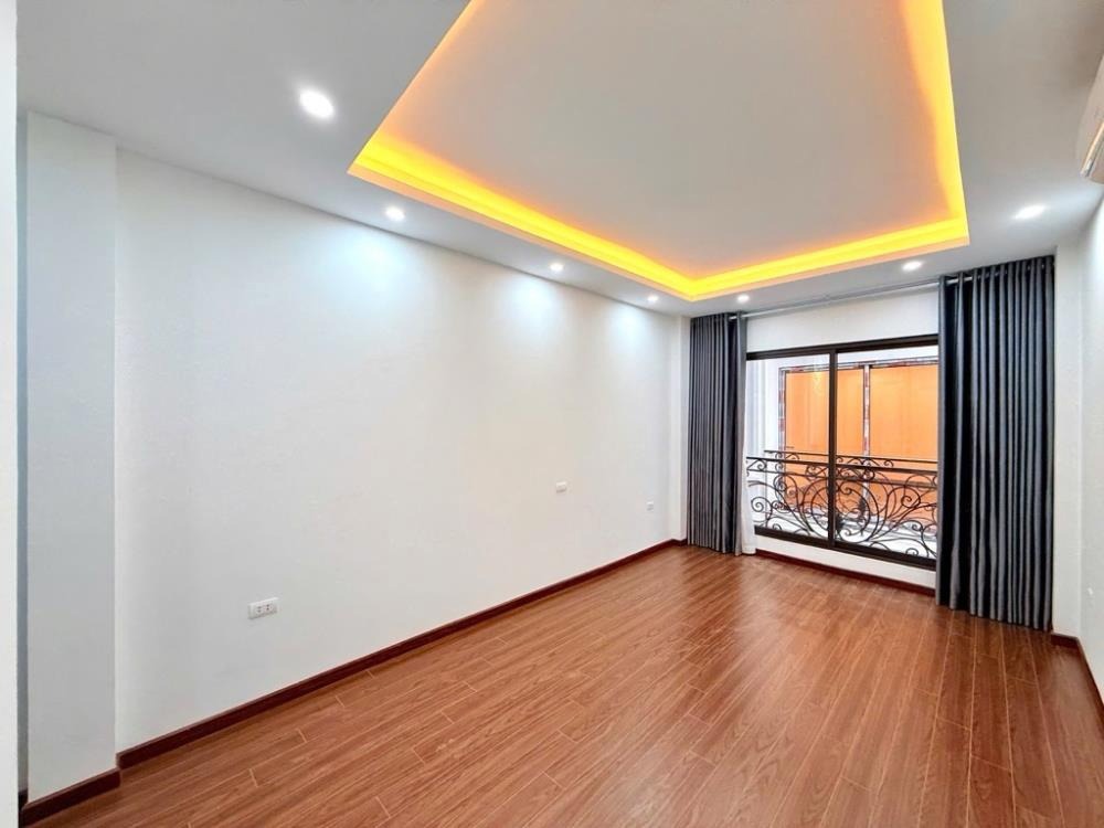 Bán nhà Phú Diễn gần ga tàu điện chỉ 6 tỷ | 32m² x 5 tầng
