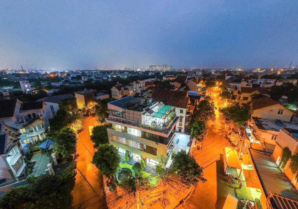Biệt Thự VIP Quận 12: Hầm Rượu, 7PN Full Nội Thất, Giá Tốt