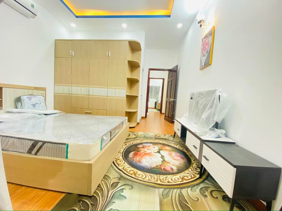 Bán nhà đẹp 4 tầng, xe hơi, Nguyễn Tri Phương, 10 tỷ - Vị trí VIP, Full Nội Thất