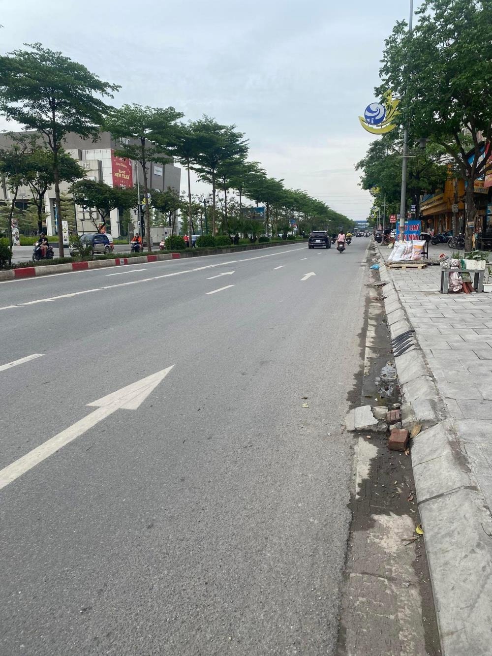 Mặt Phố Lê Trọng Tấn Hà Đông - Lô Góc 3 Mặt Tiền 75m2, 7 Tầng, Thang Máy - Đầu Tư Vàng!