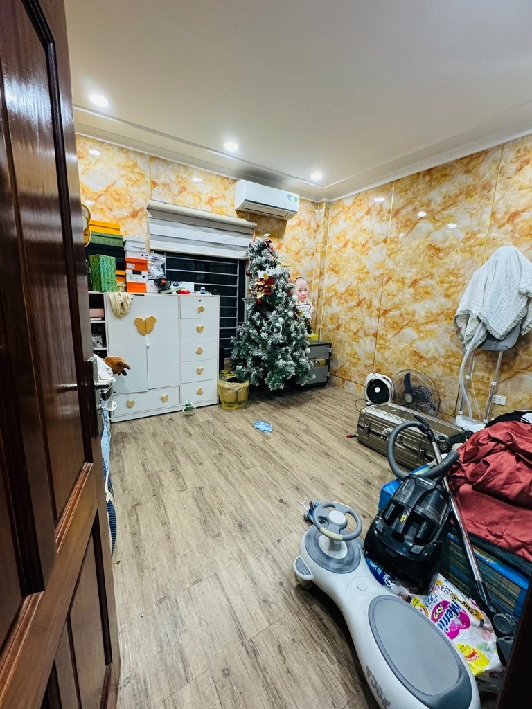 Cần Bán Gấp Nhà Lô Góc Tương Chúc 40m² - Giá Tốt