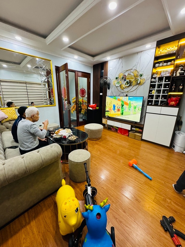 Cần Bán Gấp Nhà Lô Góc Tương Chúc 40m² - Giá Tốt