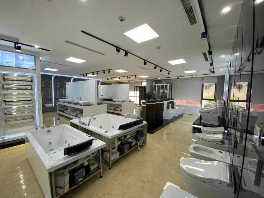 Bán Toà Văn Phòng Mặt Phố Lạc Long Quân, Tây Hồ - Diện Tích Lớn, Vị Trí Đắc Địa