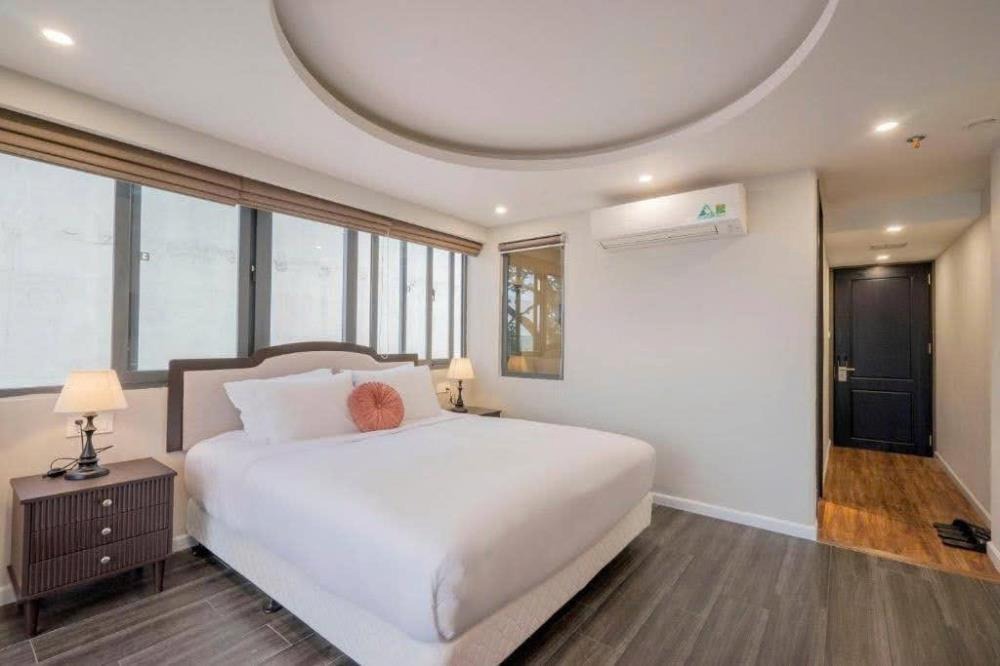 Bán Tòa Nhà Cao Cấp Mặt Tiền Bùi Thị Xuân, Quận 1 - DT 91m2, Dòng Tiền 3 Tỷ/Năm