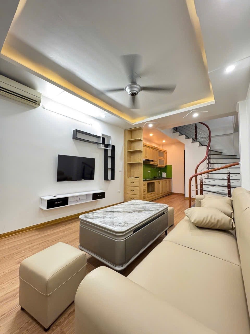 Bán nhà phố Bà Triệu, Hà Đông - 6.45 tỷ - Đối diện Trường Lệ Lợi