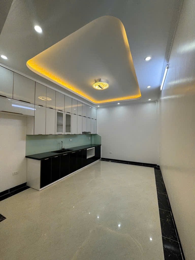Nhà đẹp Tây Hồ, 3 bước ra Chợ Hoa Quảng Bá - Hiếm có, full nội thất