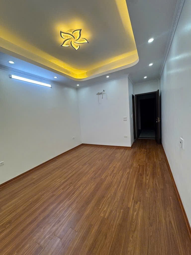 Nhà đẹp Tây Hồ, 3 bước ra Chợ Hoa Quảng Bá - Hiếm có, full nội thất