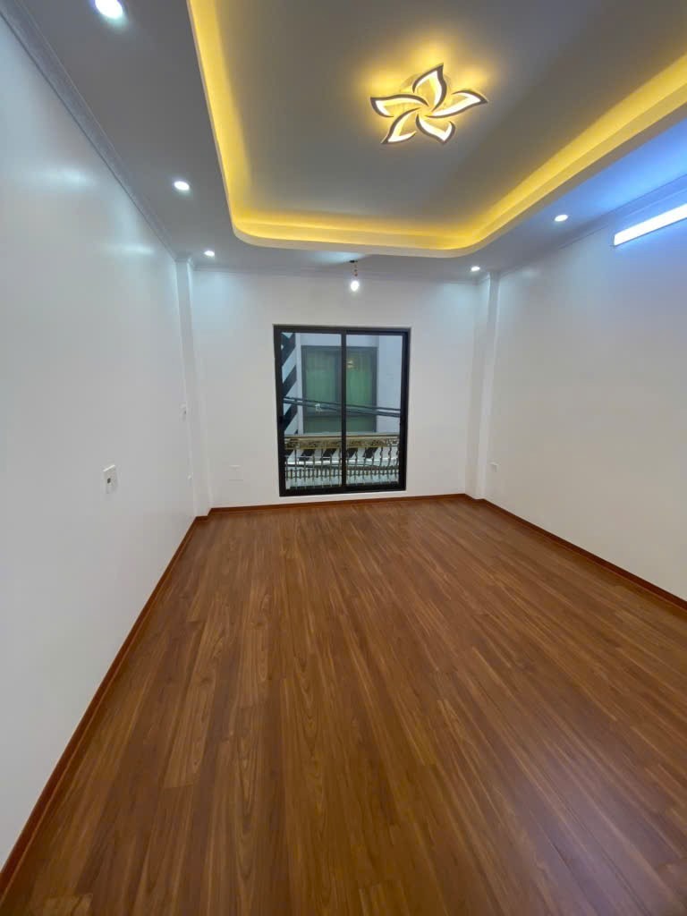Nhà đẹp Tây Hồ, 3 bước ra Chợ Hoa Quảng Bá - Hiếm có, full nội thất