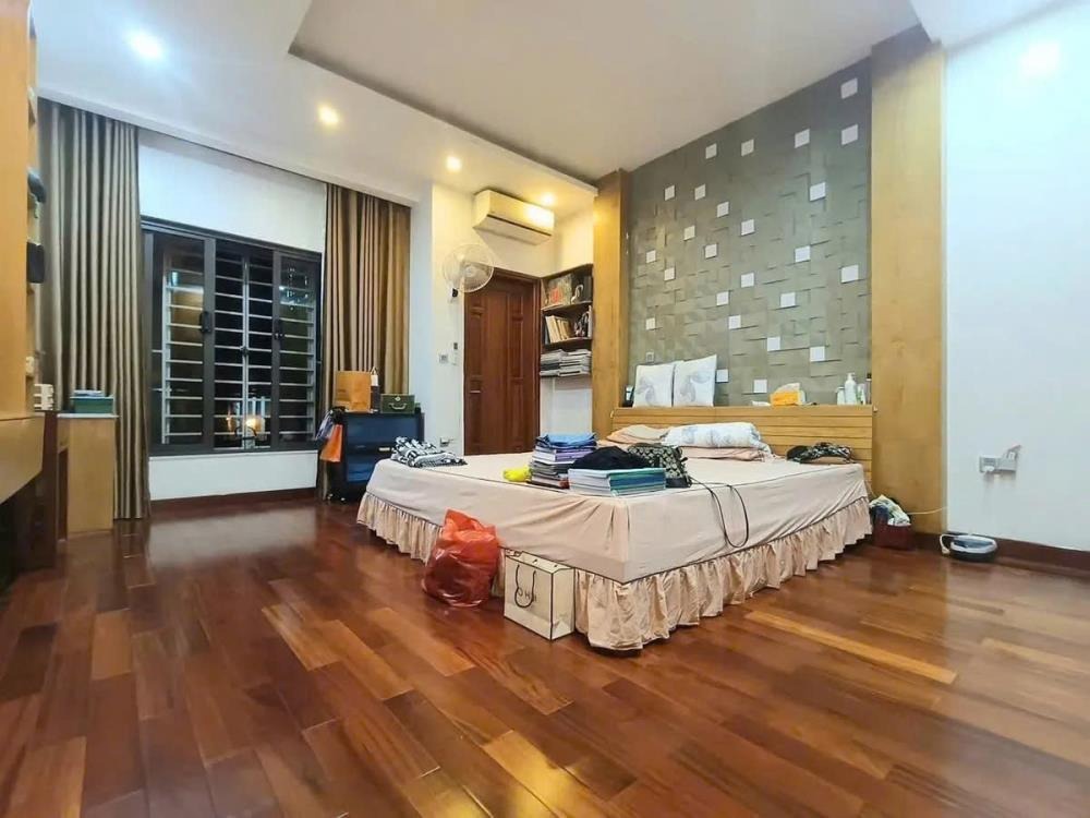 Siêu phẩm phân lô Hoàng Mai: 88m², 4 Tầng, Sân To, Giá Tốt