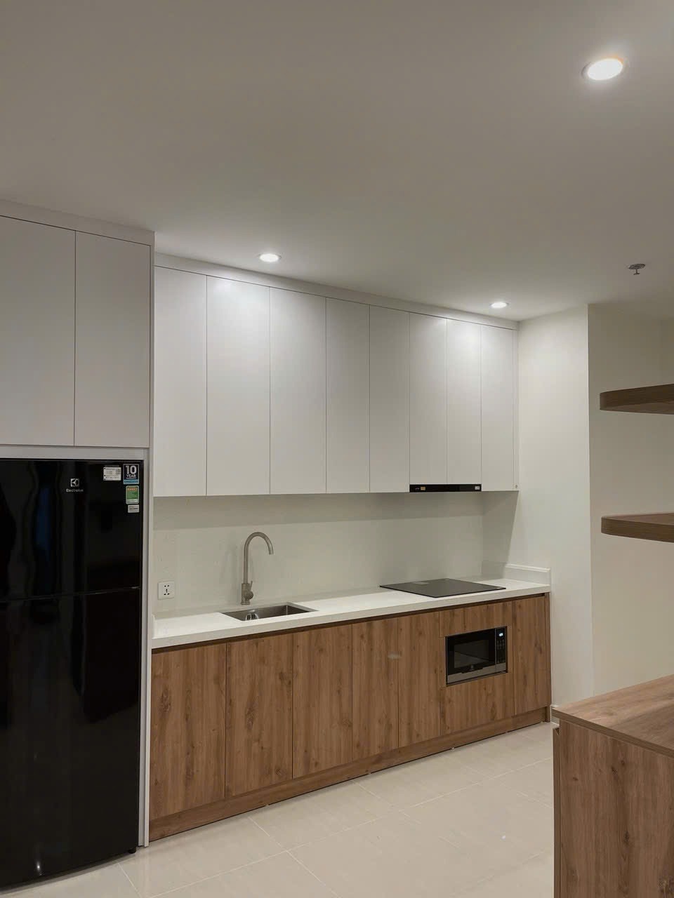Bán Gấp Căn Chung Cư Vinhome Oceanpark: 2PN, Full Nội Thất, Giá Tốt