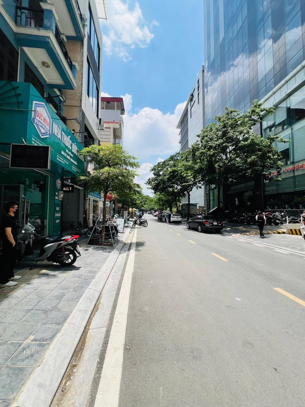 Bán nhà mặt phố Duy Tân: 50m2, 5 tầng, MT 4m, Giá 26.5 tỷ - Vị trí đắc địa, kinh doanh đỉnh cao