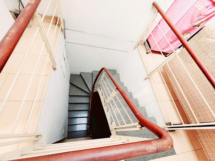 Hiếm - Nhà Hoàng Hoa Thám - Dân Xây - Ngõ Thông - Ô Tô Đỗ Gần - Giá Tốt