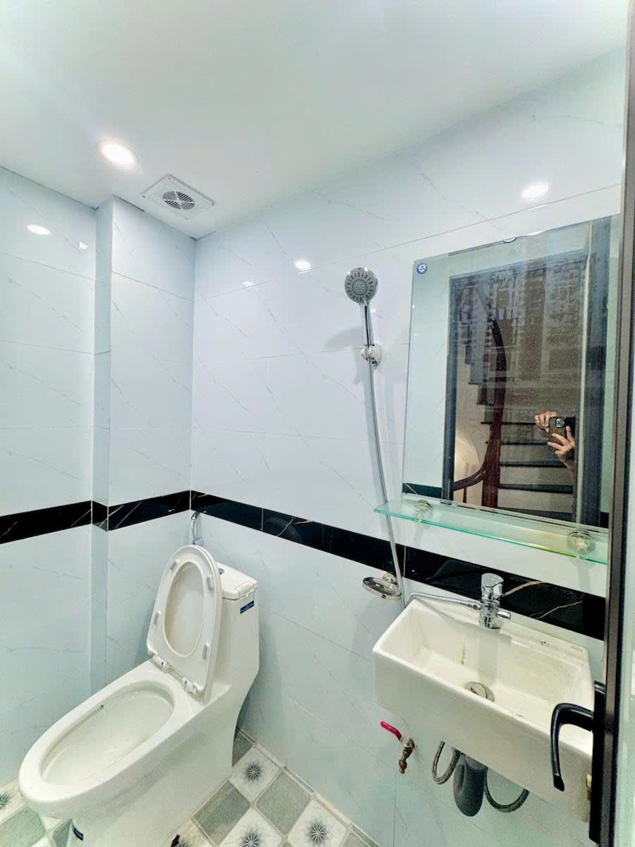 Nhà đẹp phố Vĩnh Hưng - Hoàng Mai - 25m2 x 5 tầng - Giá 5.95 tỷ
