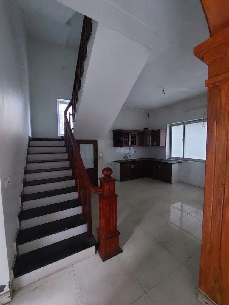 Bán Gấp Nhà Dương Xá - 58m2, 3 Tầng, MT 5m, 4.6 Tỷ - Vị Trí Đẹp