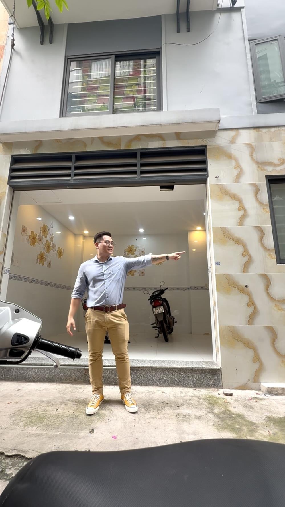 Nhà Mặt Tiền 4 Tầng, 8.6m - Huỳnh Văn Bánh - Vị Trí Đắc Địa - Giá 6.9 Tỷ