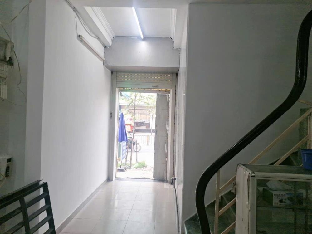 Bán Nhà Mặt Tiền Phạm Hùng, Quận 8 - 6.39 Tỷ - Vị Trí Đẹp, Kinh Doanh Đa Năng