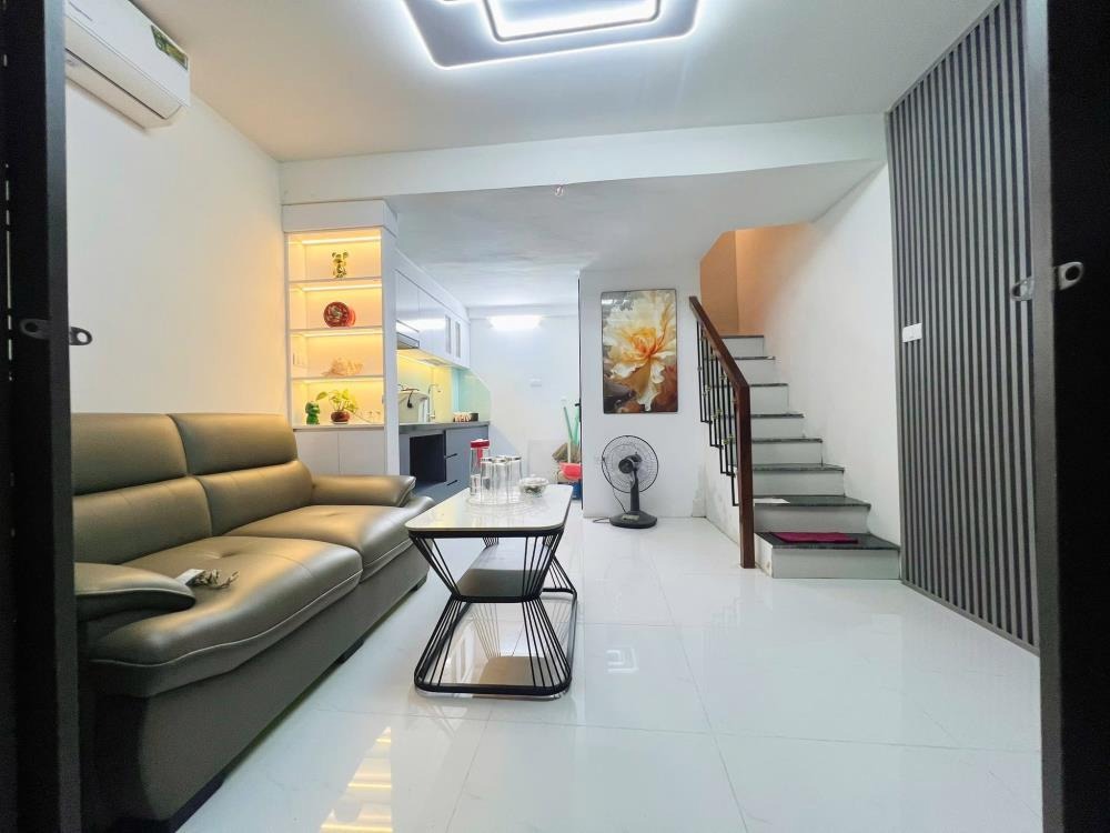 Hiếm Nhà Phố Minh Khai - 5 Tầng - 4.56 Tỷ - Full Nội Thất