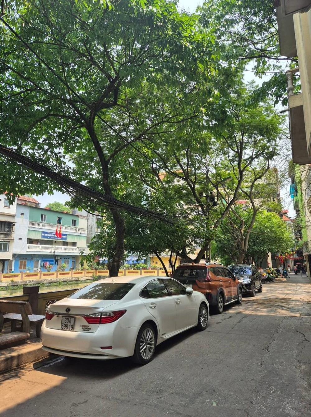 Bán Gấp Nhà Tây Sơn - Đống Đa: 3 Tầng, Ô Tô Đỗ Cửa, Giá 7 Tỷ