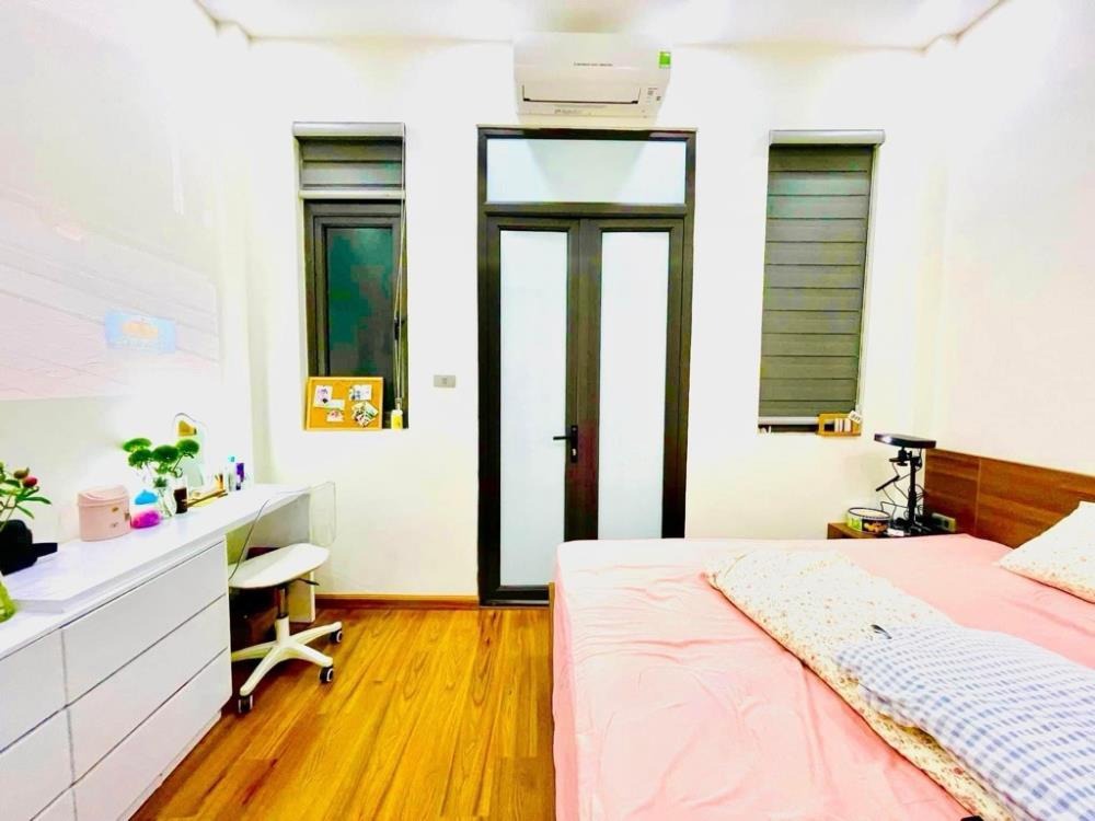 Nhà đẹp đường Láng - Full nội thất - Giá tốt - Gần Đại học