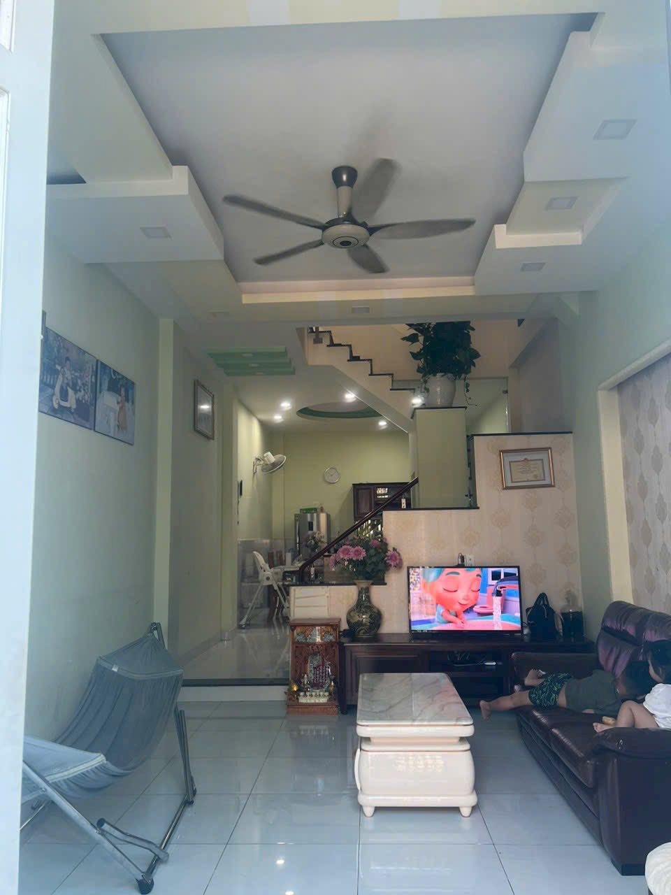 Bán nhà 1 trệt 2 lầu Củ Chi - Vị trí đẹp, tiện ích đầy đủ