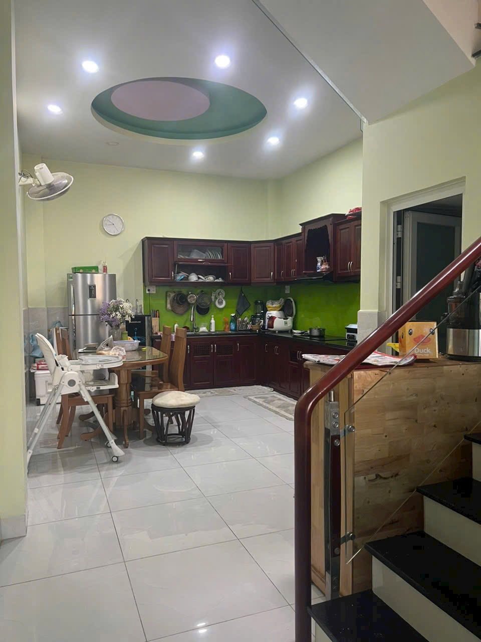 Bán nhà 1 trệt 2 lầu Củ Chi - Vị trí đẹp, tiện ích đầy đủ